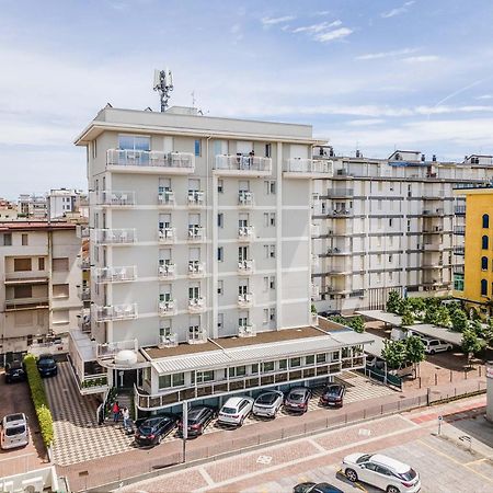Hotel Gardenia Lido di Jesolo Exterior foto